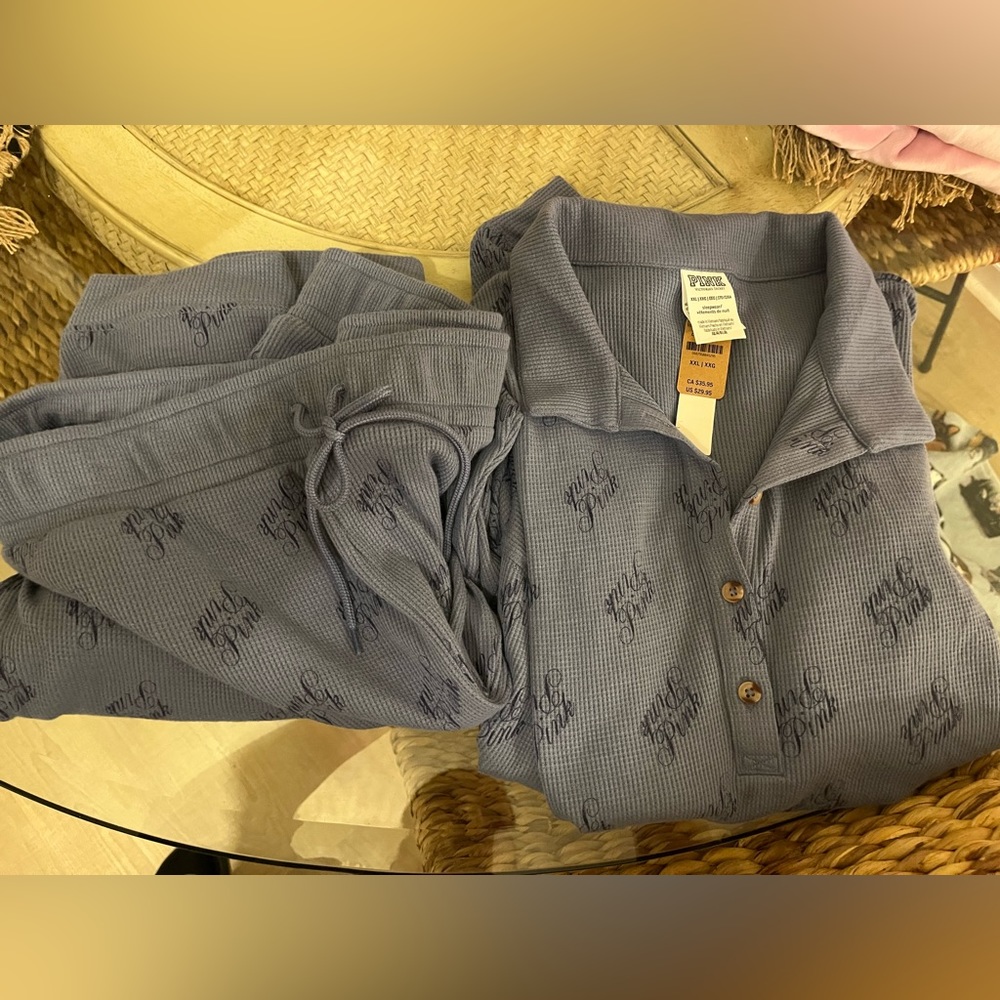 Victoria Secret Pink matching sleep set - Picture 7 of 10